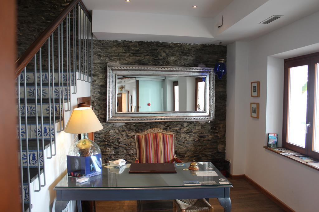 Hostal Cristina Cadaques Bagian luar foto