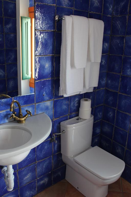 Hostal Cristina Cadaques Bagian luar foto